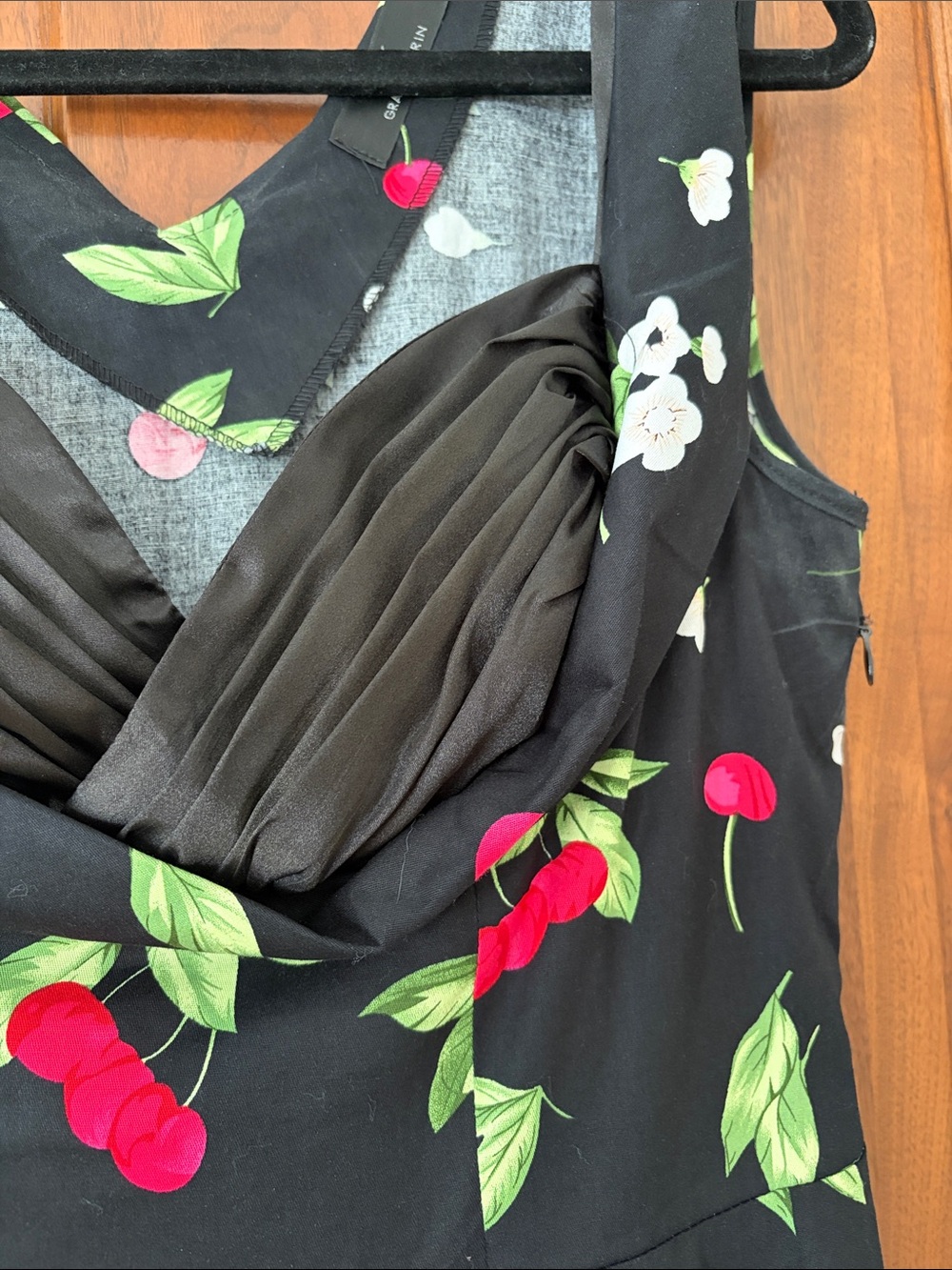 Grace Karin Black Cherry & Blossom Fit-and-Flare Midi Dress
Appx 30/32 waist. - Picture 2 of 5